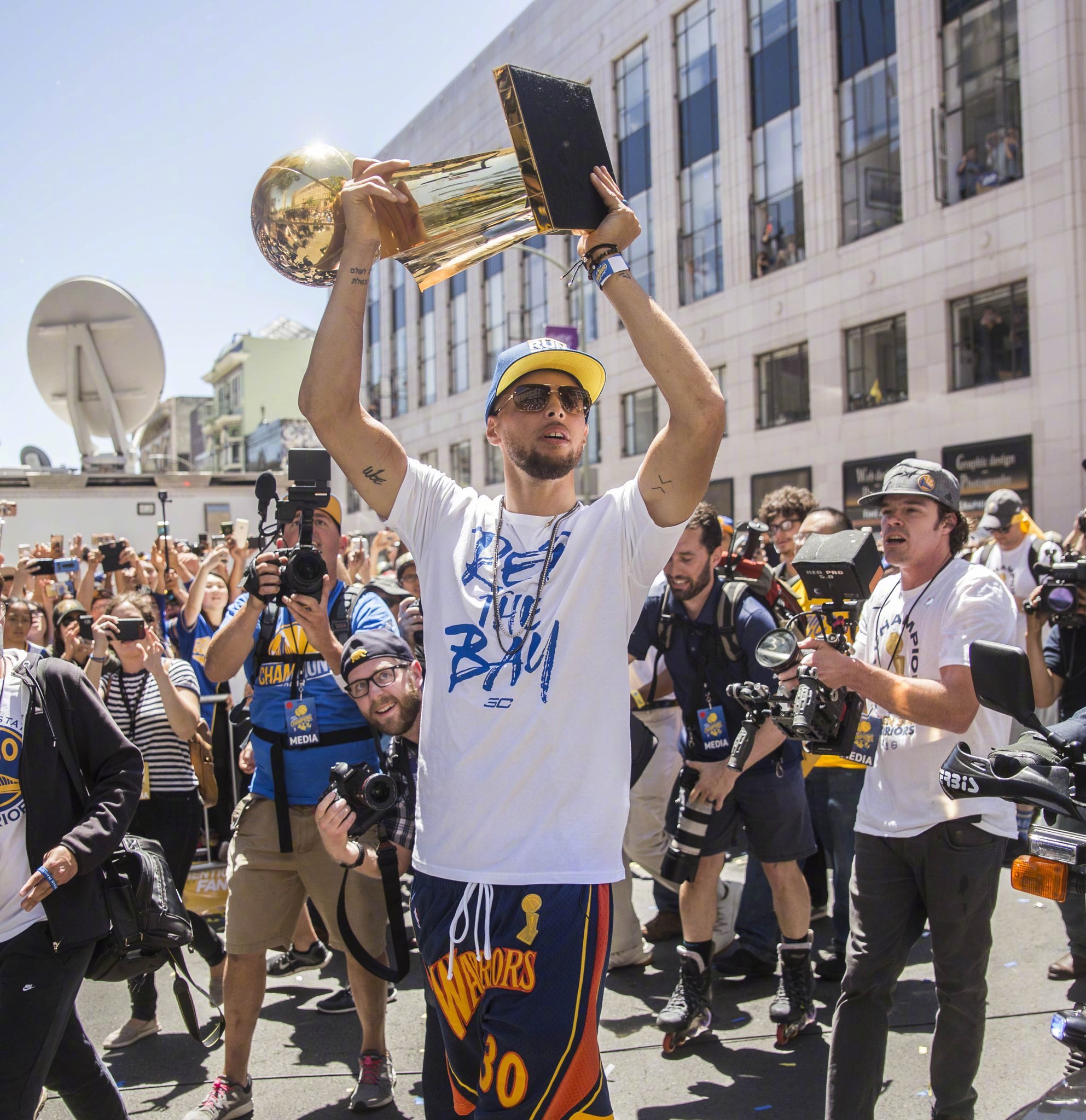 全场的激烈 全场的激烈